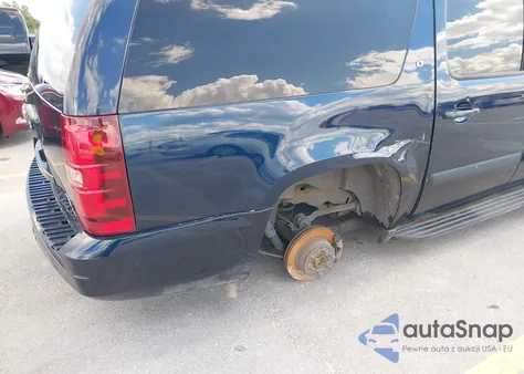 2007 Chevrolet Suburban 1500 Lt z USA, uszkodzony, nr VIN 3GNFC16007G208598